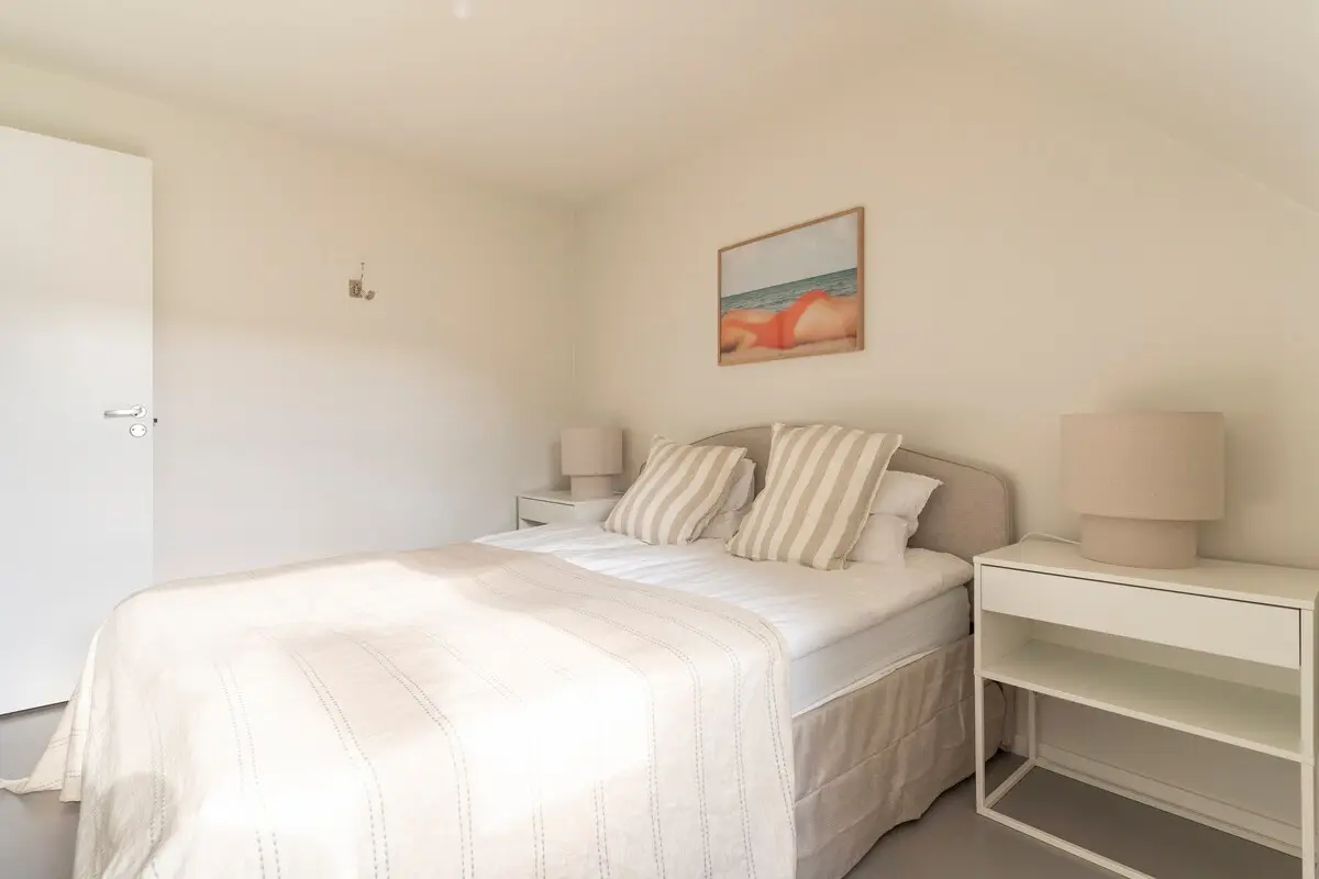 Bedroom 3 with double bed