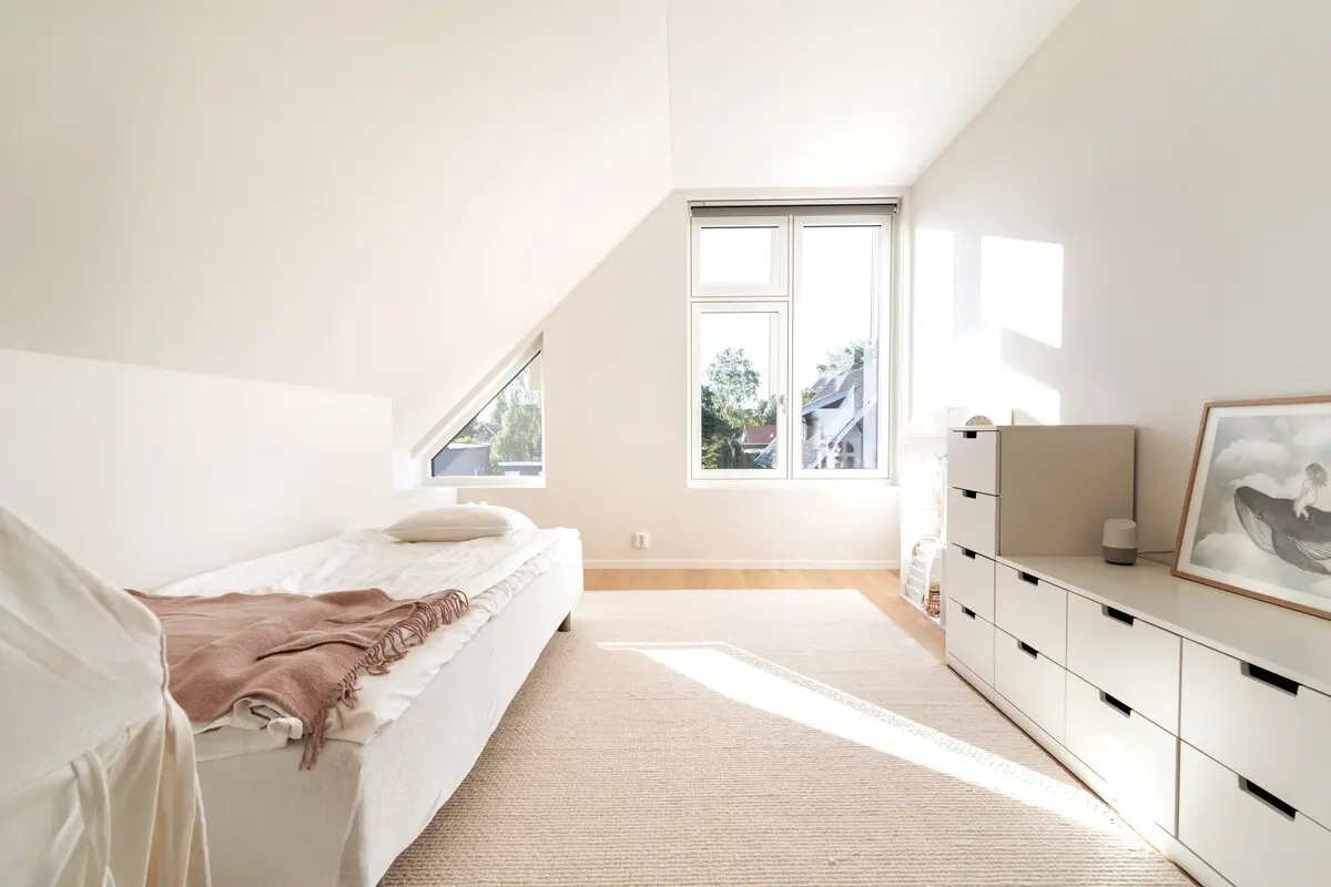 Bedroom 3 with single bed