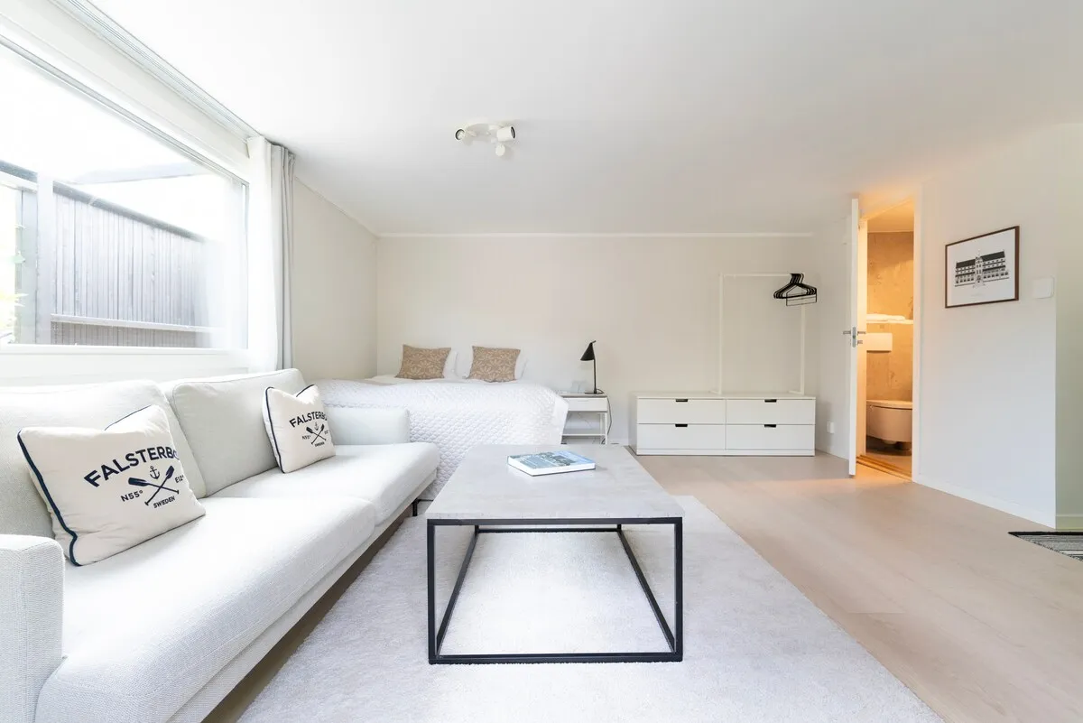 Vardagsrum med soffa